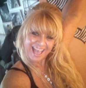 Meet your Posher, Deborah